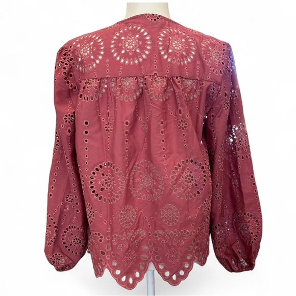 💐Aveloria Eyelet Button Front Top NWT - Picture 5 of 13